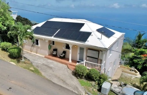 Estate Lerkenlund House | New Jan. 2024- Breezy Northside Home~Ocean View~ WIFI ~ Balcony ~ Pet Friendly