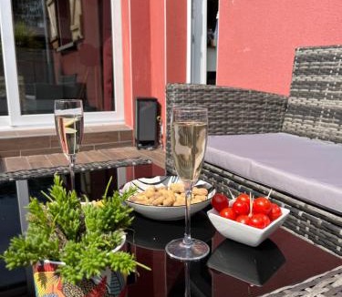 Tourlaville House | - NEW - La TerraCalm - WiFi/Netflix