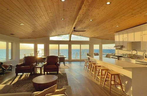 Sturgeon Bay House | NEW Lakefront 3 Acre Renovated Egg Harbor Getaway