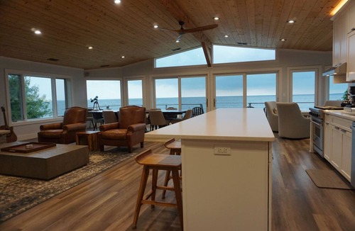 Sturgeon Bay House | NEW Lakefront 3 Acre Renovated Egg Harbor Getaway