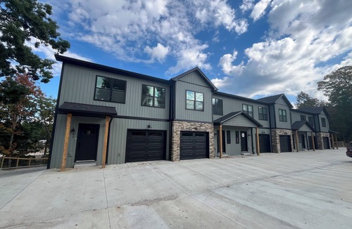 Lancaster Condo | New Lakefront Condo on Herrington Lake Lancaster - Walk to the Marina!