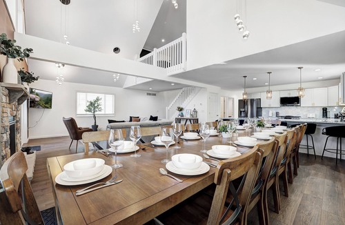 Lake Harmony House | New Lakeview Combo : Two Side-by-Side Luxury Houses, 16 BR 15 BA Sleeps 60