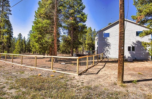 Leadville House | New Listing 4BR - Hot Tub - Pets OK
