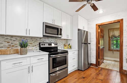 Big Canoe Cabin | New listing! Cabin Mountain Escape Near Atlanta - Friends Family Romantic