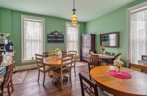 Glasgow Cottage | NEW LISTING! Carroll Cottage by Main Street Bed & Breakfast