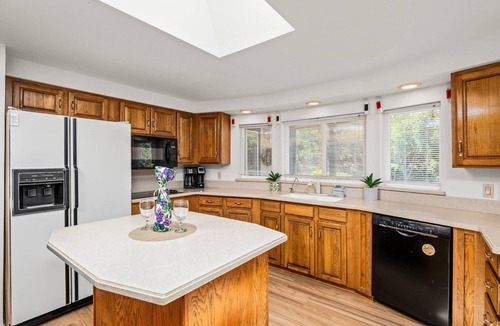 Heceta Beach House | New listing! Charming beach area home in famed Heceta Beach