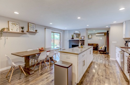 Harlow House | New Listing! Close to Autzen, downtown, U of O! Great for families, pet friendly