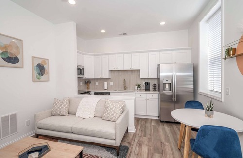 Covington Condo | *New Listing* Covington Charm Suites