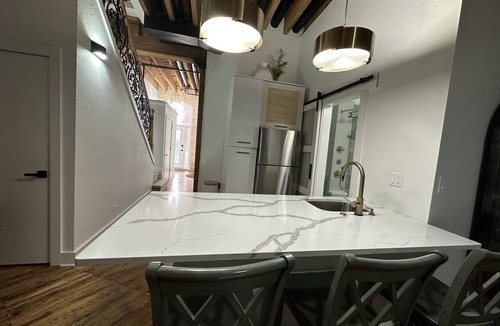 Grand Haven Condo | NEW LISTING DOWNTOWN! Level 1 has a Restaurant, Brewery, Salon & Spa, & More