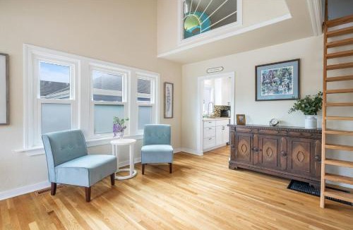 Genesee House | New Listing Fire Pit Water View Dogs OK