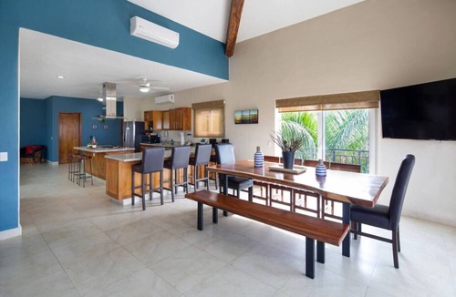 Emiliano Zapata Condo | New Listing! Ocean view & across from the beach!