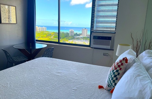 Waikiki Hotel | New Listing Ocean View Studio