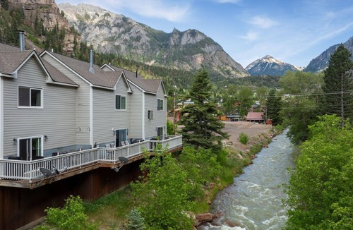 Ouray House | New Listing! River Front Mountain Views | Air Conditioning | Pet-friendly