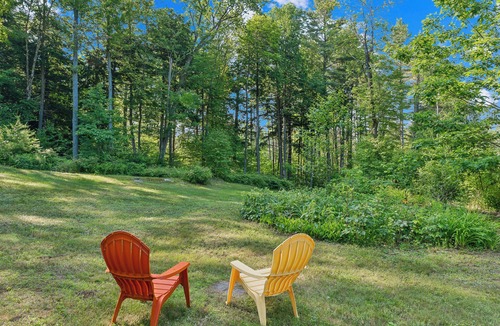 Brownsville Cottage | NEW LISTING Rustic Charm Meets Modern Comfort at Rock Haven Sugar House in Reading, VT