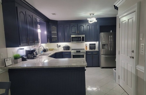 Belmont House | New Listing! Spacious 7BR 4BA Single Family Home W/Pool Hot Tub & Game Room