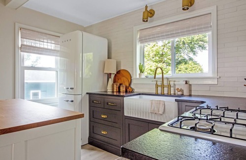 Fennville House | New Listing! Stylish Country Escape in Fennville