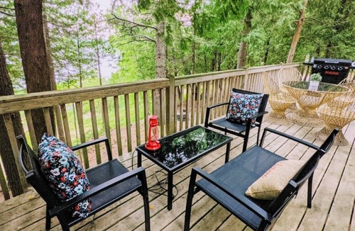 Bemidji Cabin | NEW! Loft on Turtle River Lake w/2 paddle boards and kayaks