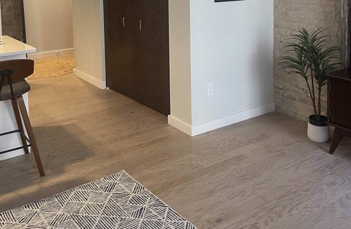 Fifth Ward Apartment | New Loftstyle Apt Milwaukee 202