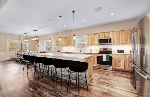 Lake Harmony Estates Ski Chalet | New Luxe! Spacious 9BR, 7.5BA Chalet Sleeps 30, Elevator, EV Charger