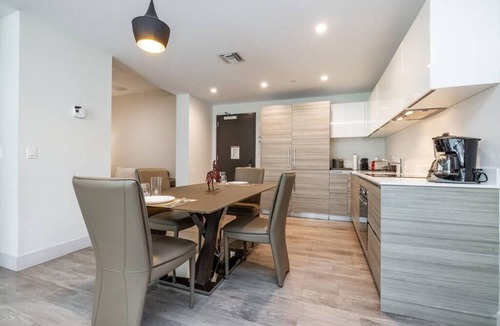 Hollywood Lakes Condo | New Luxury Beachfront Condo with Rooftop Pool