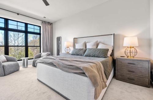Egg Harbor House | New Luxury Condo - Egg Harbor-Indoor Pool Gym