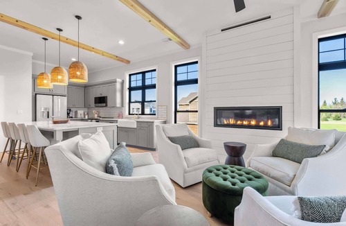Egg Harbor Condo | New Luxury Condo: Egg Harbor-Indoor Pool, Gym
