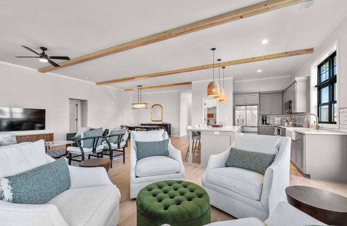 Egg Harbor Condo | New Luxury Condo: Egg Harbor-Indoor Pool, Gym