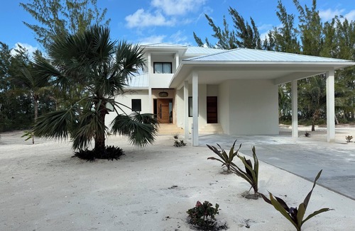 Sandy Point Villa | NEW Luxury Sandy Point Beachfront/Canal Villa FLASH SALE 70% OFF!