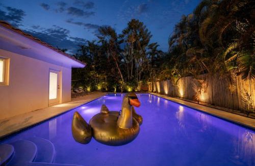Biscayne Park Villa | New Luxury Villa Delilah Biscayne Park