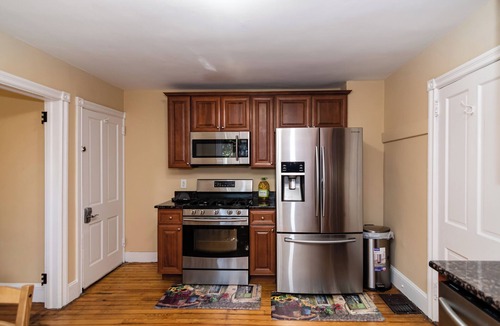 Bryn Mawr House | NEW - Mainline Train, Colleges, Hospital