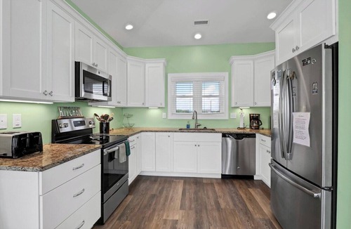 Village of Stump Sound House | New Management Beach, Elevator, Pool, Pet friendly