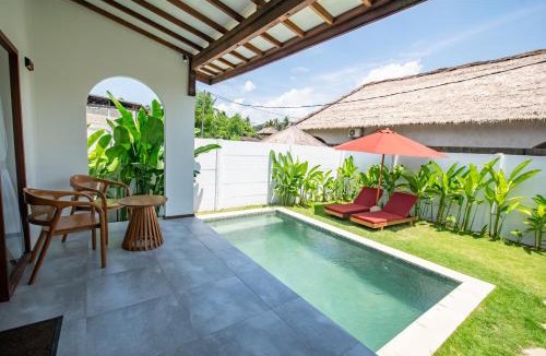 Selong Belanak Villa | NEW Mawar Studios with private Pool in Selong Belanak