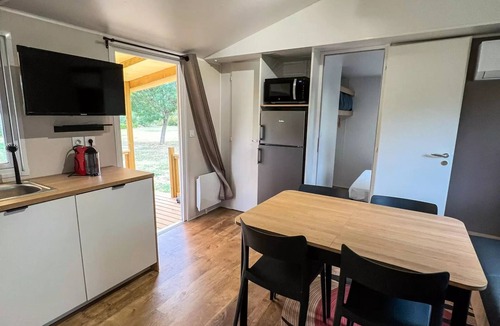 Saint-Germain House | NEW Mobile home - 3 bedrooms with air conditioning Nesasio 6 to 7 persons - 6 pers. included in the price