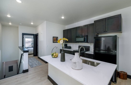 Four Corners Condo | New! Modern 2BR/2BA at Summit Flats | Easy Access to Town & Outdoors!