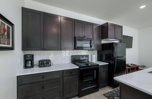 Four Corners Condo | New! Modern 2BR/2BA at Summit Flats | Easy Access to Town & Outdoors!