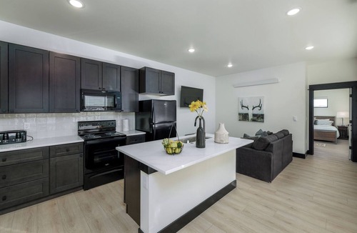 Four Corners Condo | New! Modern 2BR/2BA at Summit Flats | Easy Access to Town & Outdoors!