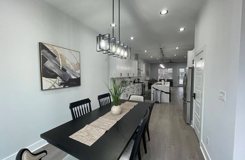 Fall Creek Place House | New Modern 4BR/5BA Downtown Indianapolis