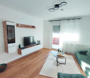 Walheim Apartment | New! Modern apartment ideal for families