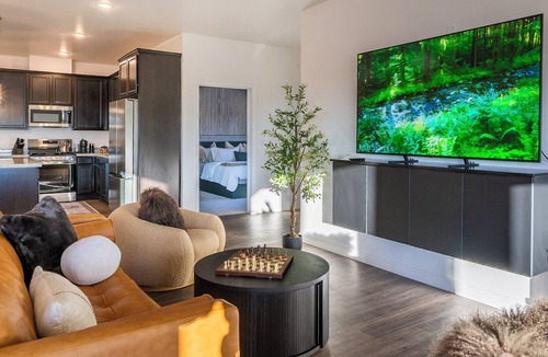 Downtown Flagstaff Condo | New Modern Downtown Penthouse Condo with undercover parking