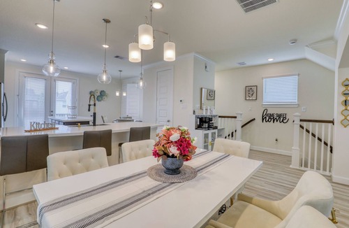 Southeast Houston House | New! Modern Gated & Secured FIFA 2026 Downtown Houston MedCenter NRG