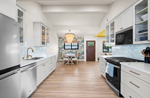 Cardiff-by-the-Sea House | New Modern Luxury, 3/2 Fam Friendly, BBQ, Central!