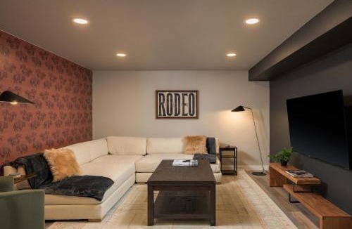 Arvada House | NEW Modern, Luxury Home with Hot Tub, Gym, Sauna, and 12 Minutes to Denver