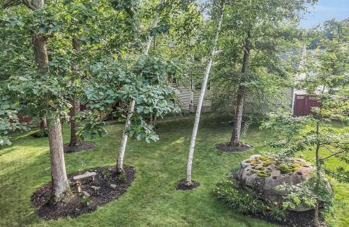 Nashua House | New, Modern, Spacious Guest Suite in Nashua!