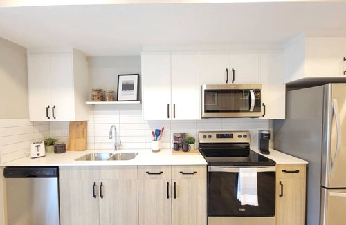 West Edmonton Apartment | New Modern Studio in West Edmonton