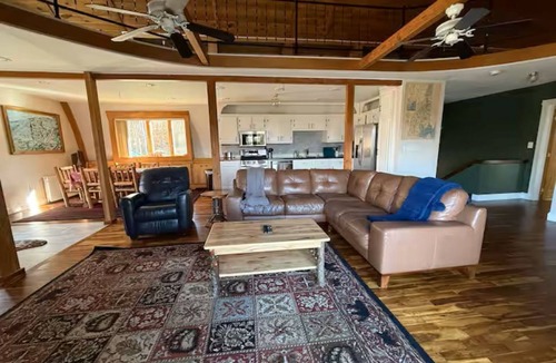 Rumney House | NEW! Mountain View Escape w/Hot Tub