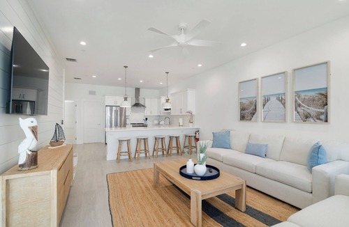 Islamorada House | NEW - Oceanfront FL Keys Home w/Pool, Free Dockage, Gameroom, Private Balcony