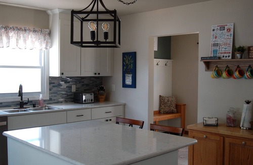 Weyauwega House | New owners, fresh remodel - Lakehouse with 100' of sandy frontage on White Lake!