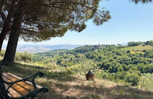 Montalcino Apartment | New Panoramic Loft with garden in Montalcino