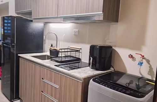 Bonifacio Global City Apartment | NEW! Pet and WFH-Friendly Apartment near BGC