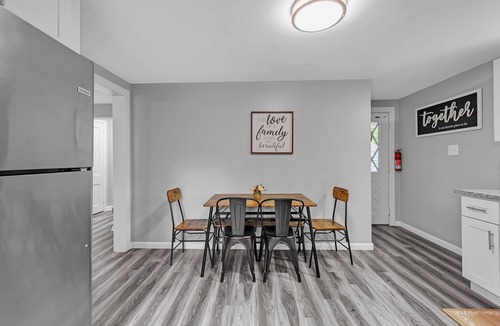 West Mifflin House | NEW! Pet-Friendly 4BR Near Kennywood & Pittsburgh